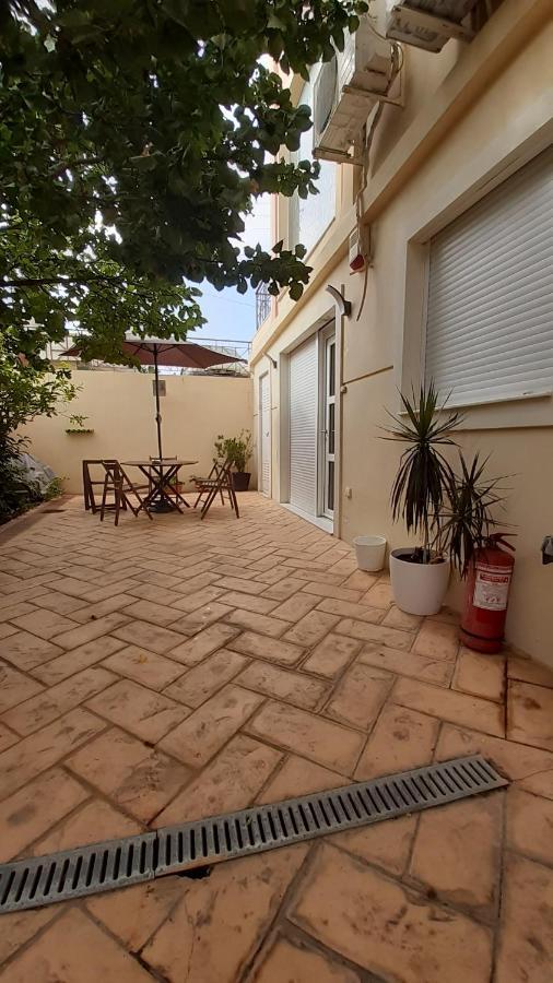 ארטמידה Villa Maria Louiza Near Airport מראה חיצוני תמונה