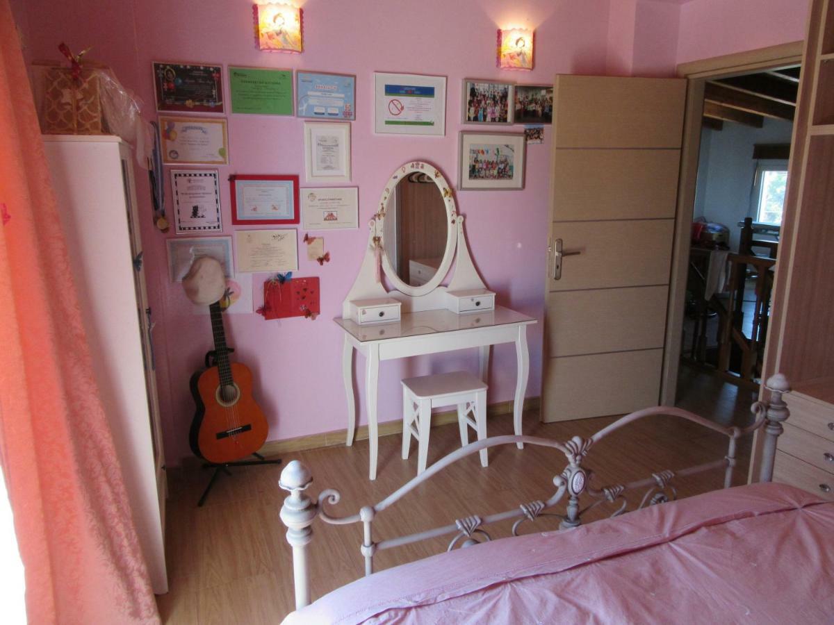 ארטמידה Villa Maria Louiza Near Airport מראה חיצוני תמונה