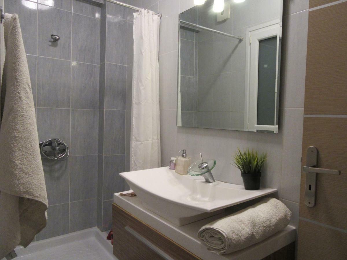 ארטמידה Villa Maria Louiza Near Airport מראה חיצוני תמונה